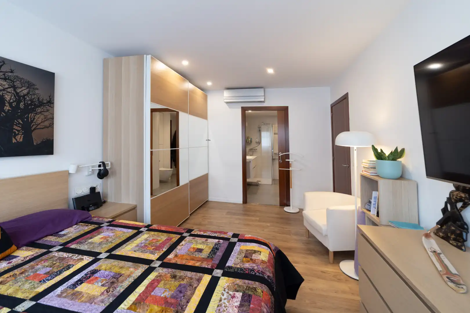 Dormitori de Casa o xalet en venda en Figueres amb Aire condicionat, Calefacció i Parquet