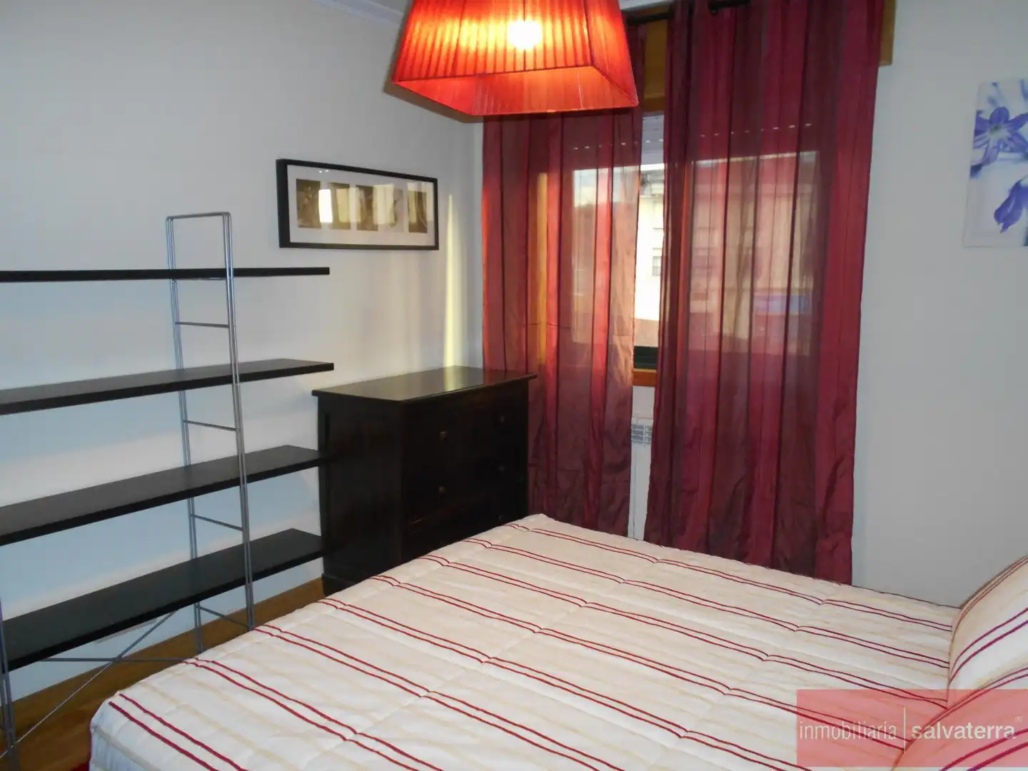 Habitación de Piso de alquiler en As Neves   con Calefacción