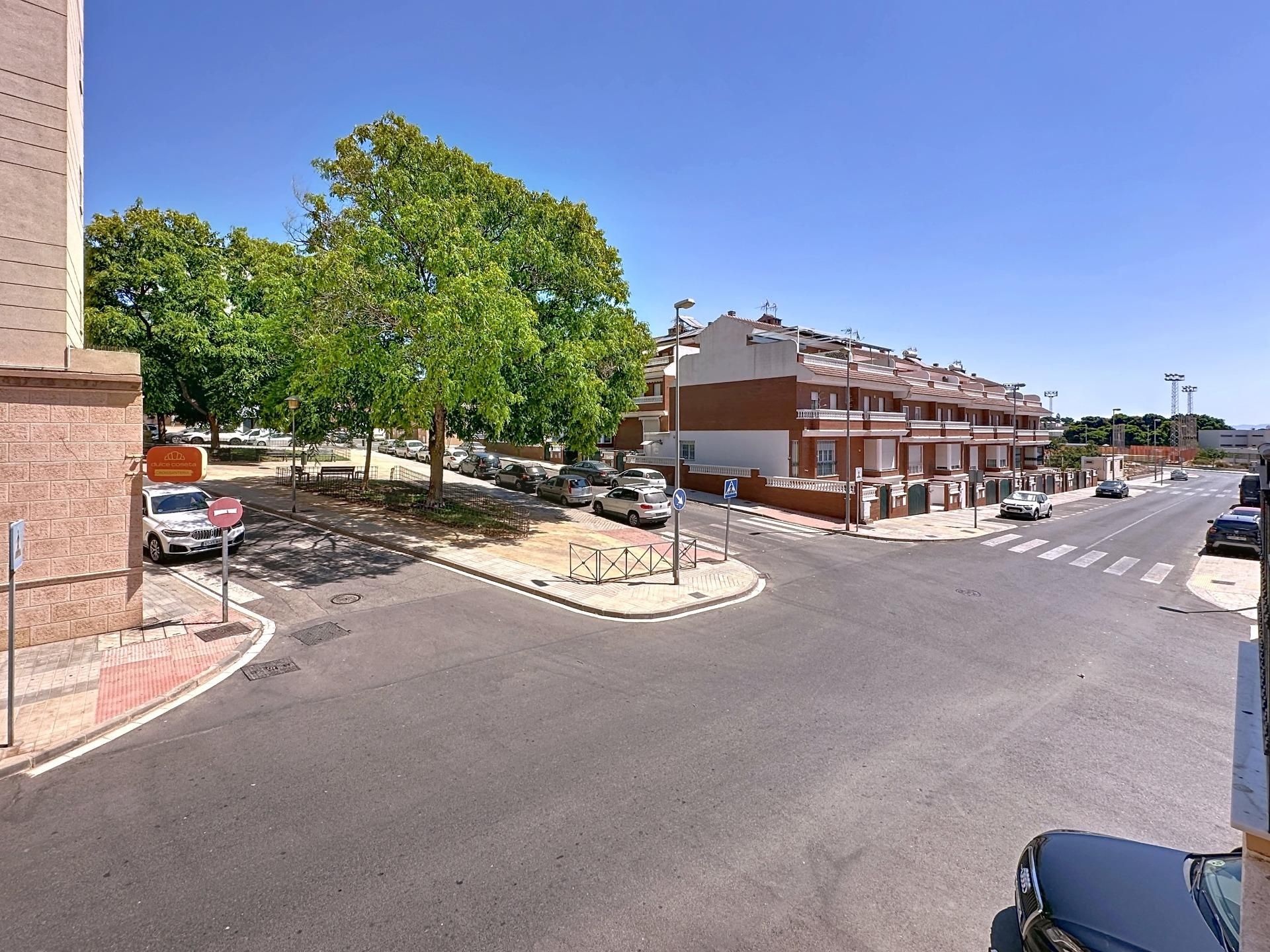 Exterior view of Flat for sale in  Almería Capital  with Air Conditioner and Balcony
