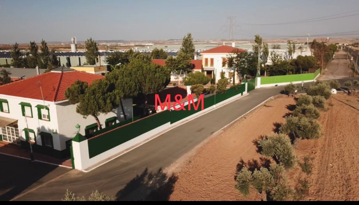 House or chalet for sale in  Toledo Capital  with Air Conditioner, Private garden and Parquet flooring