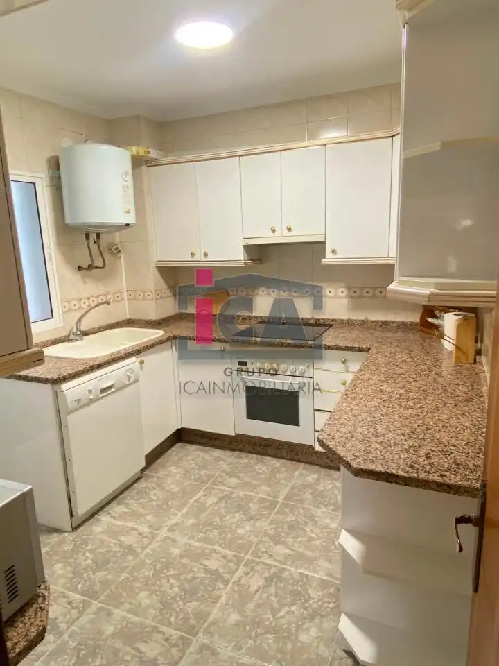 Flat with terrace to rent in CALLE ARGENTINA, imagen 4