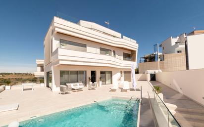 Swimming pool of House or chalet for sale in Orihuela  with Air Conditioner, Terrace and Swimming Pool