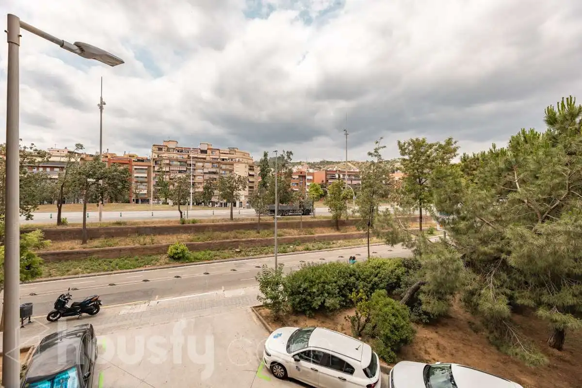Vista exterior de Piso en venta en Barcelona con Aire acondicionado, Calefacción y Amueblado