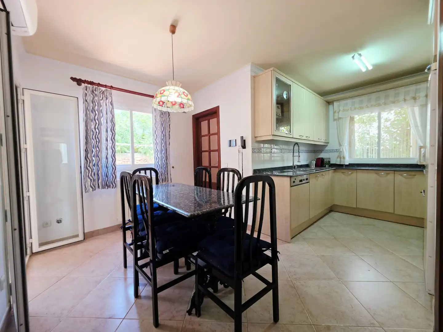 Cocina de Casa o chalet en venta en  Palma de Mallorca con Aire acondicionado, Calefacción y Jardín privado