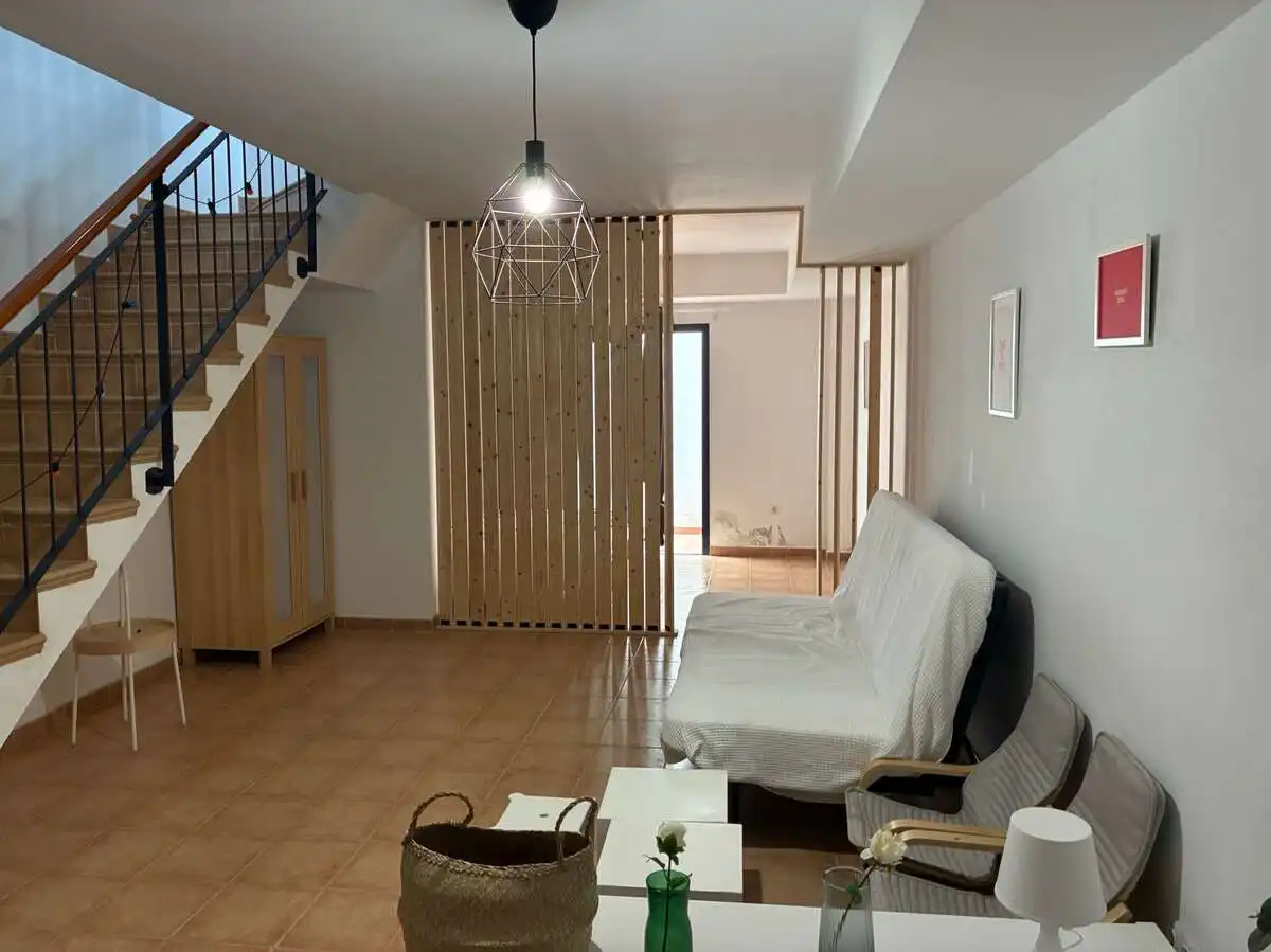 Wohnzimmer von Maisonette zum Verkauf in Haría mit Terrasse, Abstellraum und Möbliert