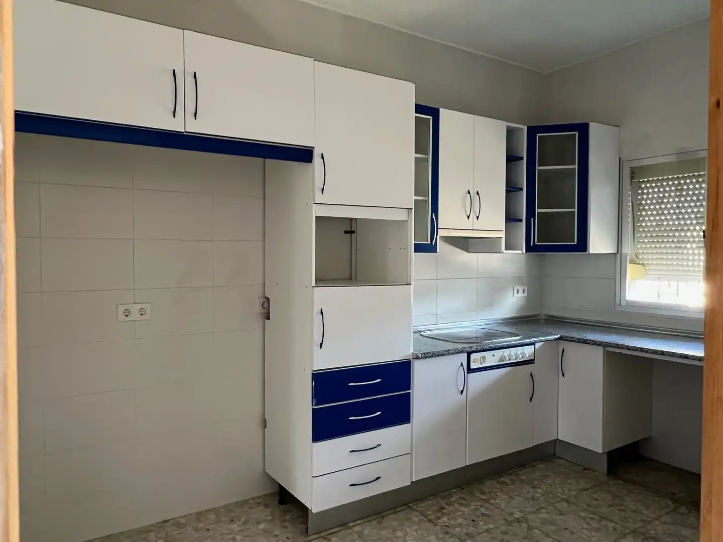 Cuina de Casa adosada en venda en Bollullos de la Mitación amb Terrassa