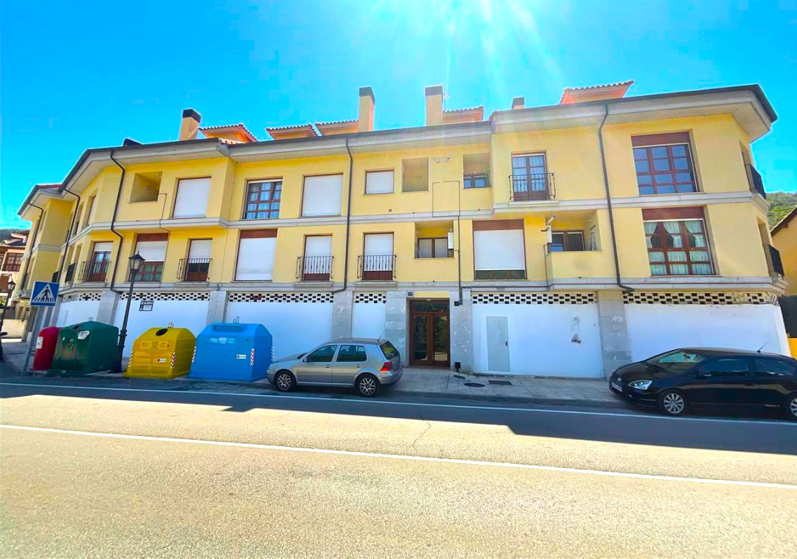 Exterior view of Apartment for sale in Potes  with Heating and Parquet flooring