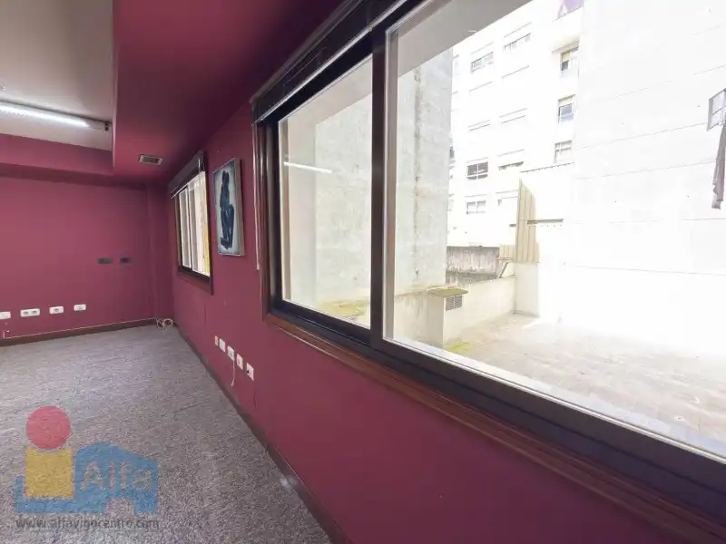 Office for sale in Vigo   with Alarm