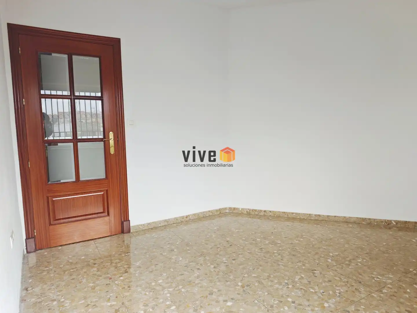 Schlafzimmer von Wohnung zur Miete in Sevilla mit Klimaanlage, Heizung und Terrasse
