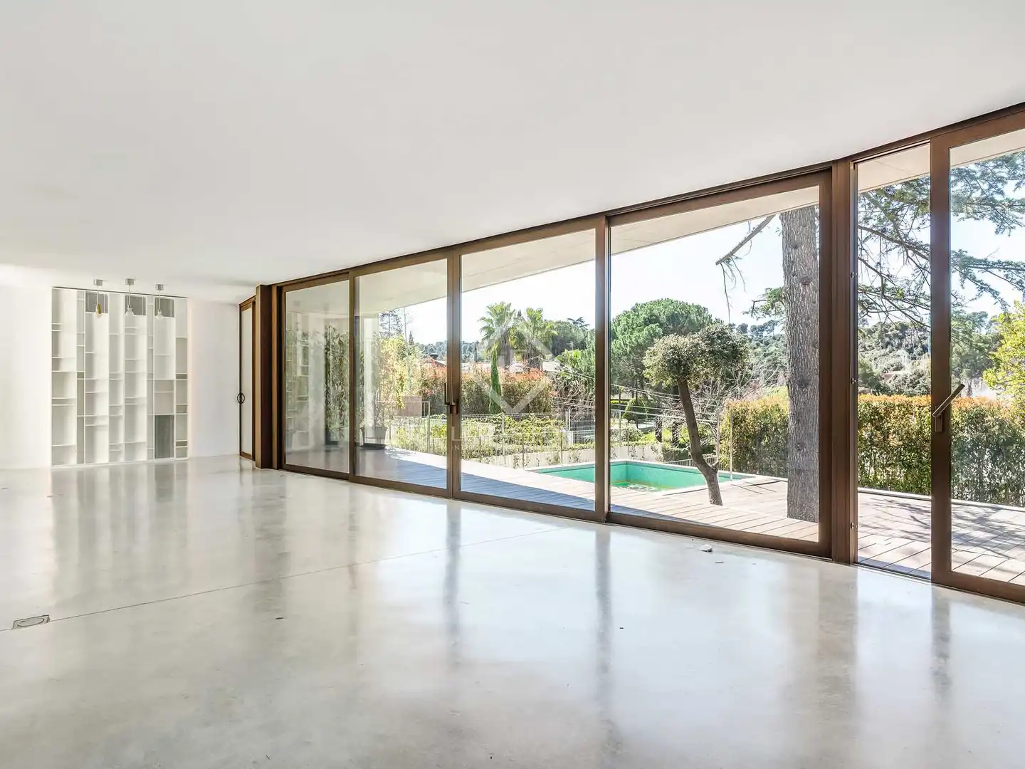 Sala d'estar de Casa o xalet en venda en Sant Cugat del Vallès amb Aire condicionat, Calefacció i Jardí privat