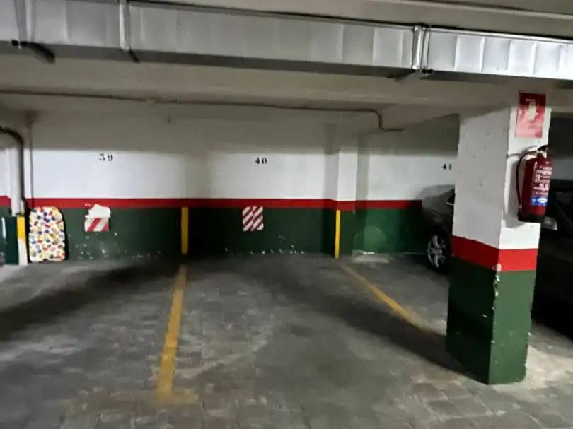 Parkplatz von Garage zur Miete in  Madrid Capital mit Alarm