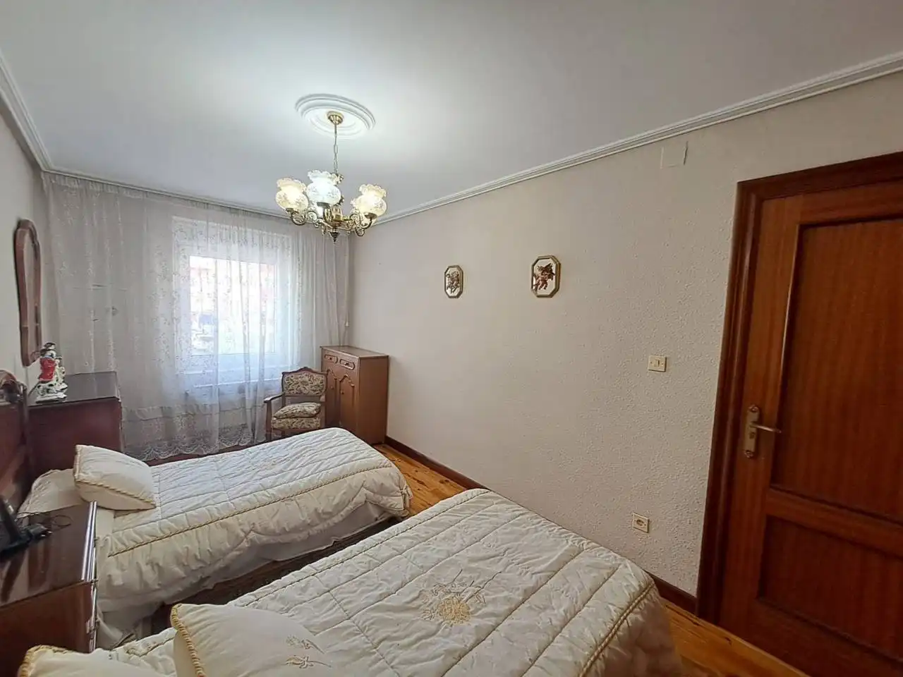 Habitación de Piso en venta en Burgos con Calefacción
