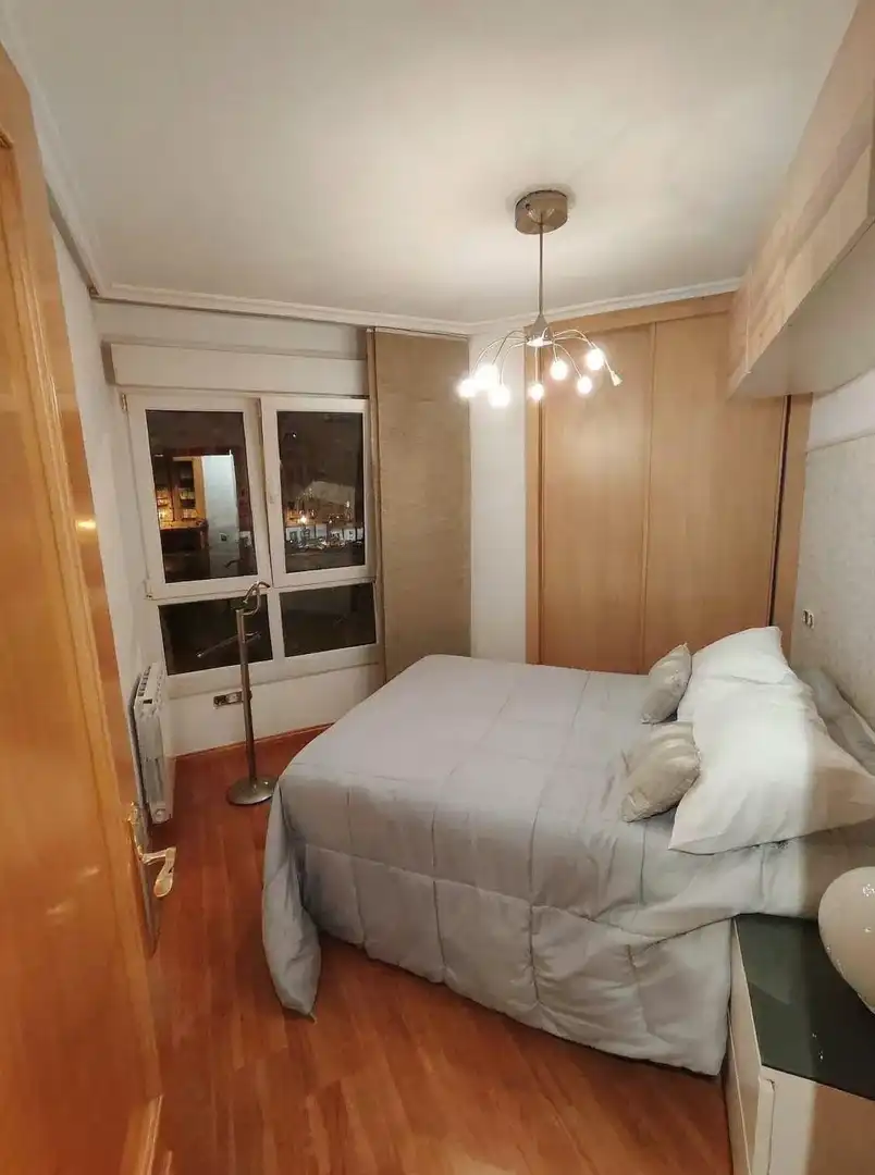 Bedroom of Apartments for rent in Oviedo   with Heating and Furnished