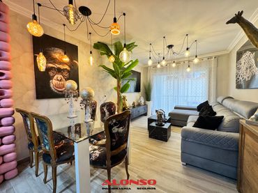 Casa a schiera con balcone in vendita a Casco Urbano
