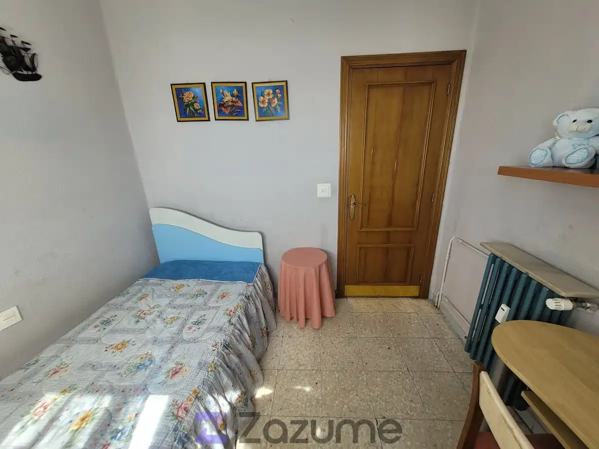 Schlafzimmer von Wohnung zur Miete in Cuéllar mit Heizung, Parkett und Möbliert