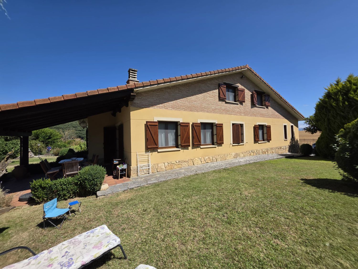 Vista exterior de Casa o xalet en venda en Marañón amb Terrassa