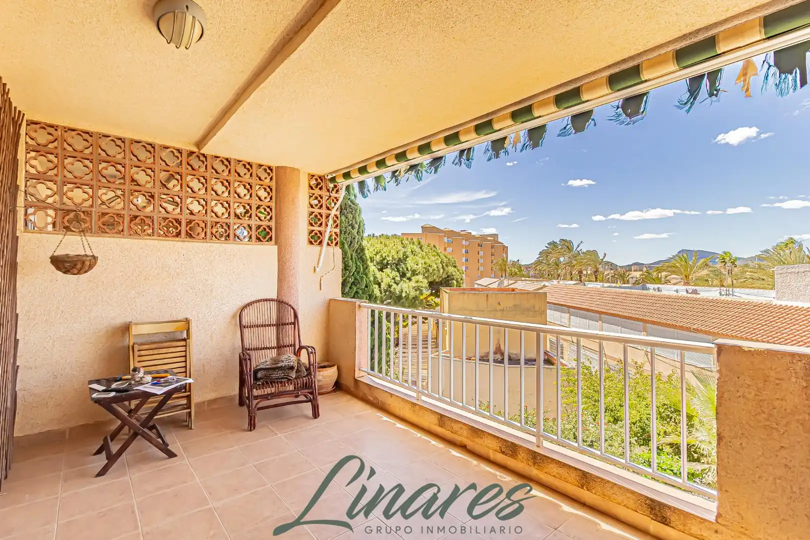 Terrassa de Apartament en venda en La Manga del Mar Menor amb Terrassa