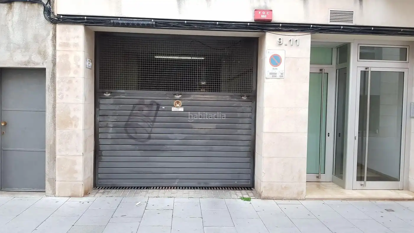 Motorbike to rent in Carrer Juan Sebastián Elcano 9, imagen 10