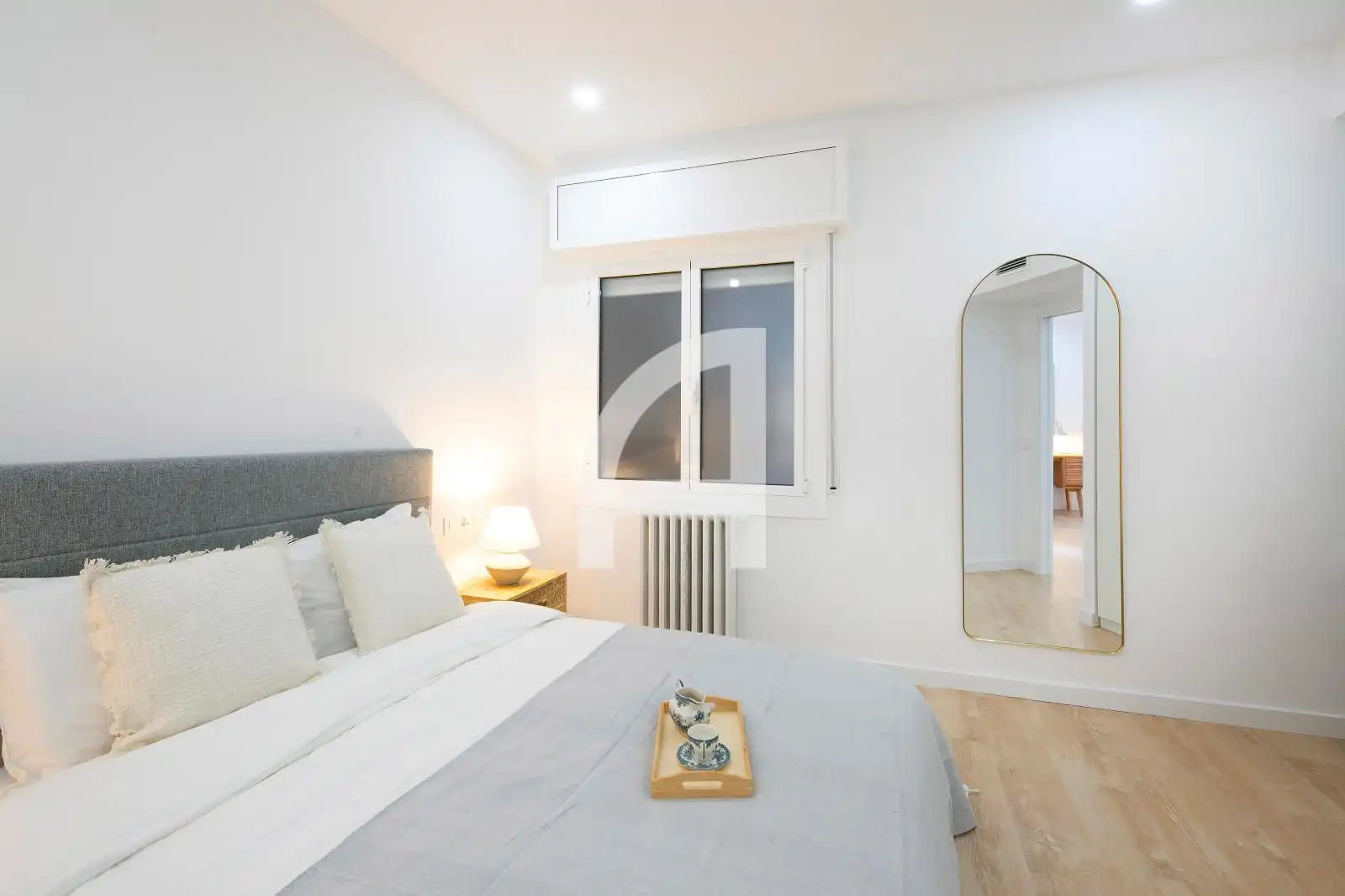 Schlafzimmer von Wohnung zum Verkauf in Barcelona mit Klimaanlage, Heizung und Parkett