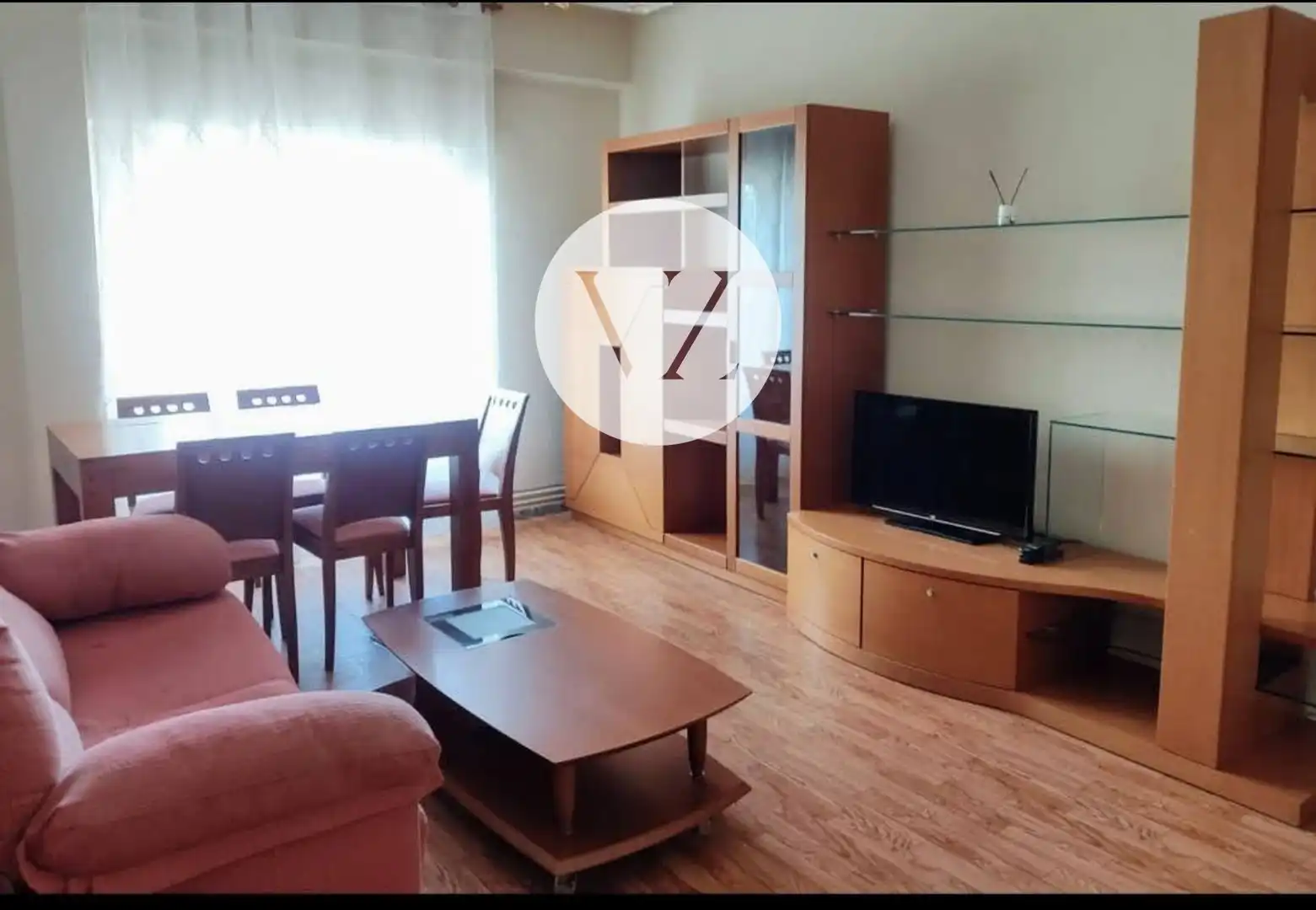 Living room of Flat for rent in Salamanca  with Heating, Parquet flooring and Furnished
