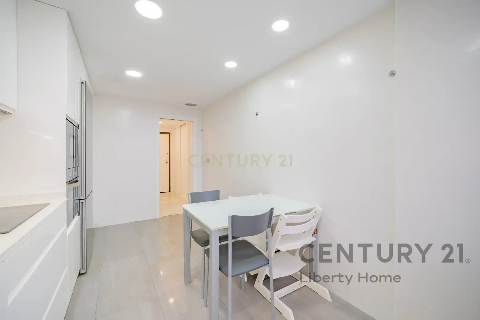 Dining room of Apartments for rent in Valencia  with Air Conditioner, Private garden and Oven