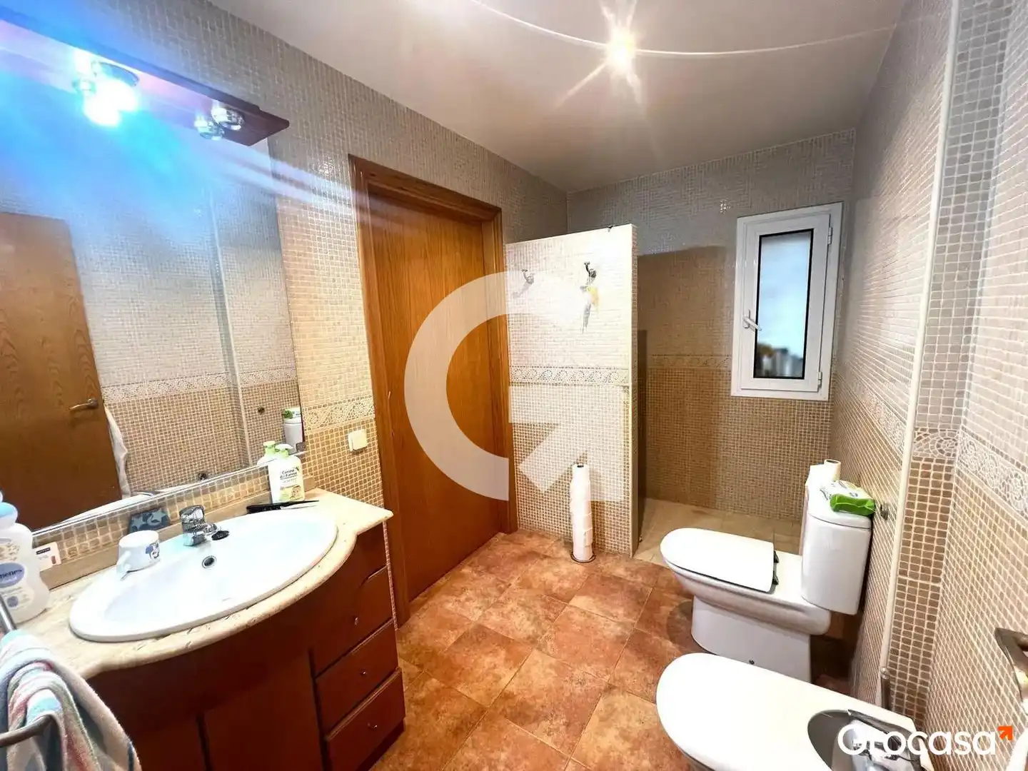 Baño de Casa o chalet en venta en Vilanova i la Geltrú con Jardín privado, Terraza y Trastero