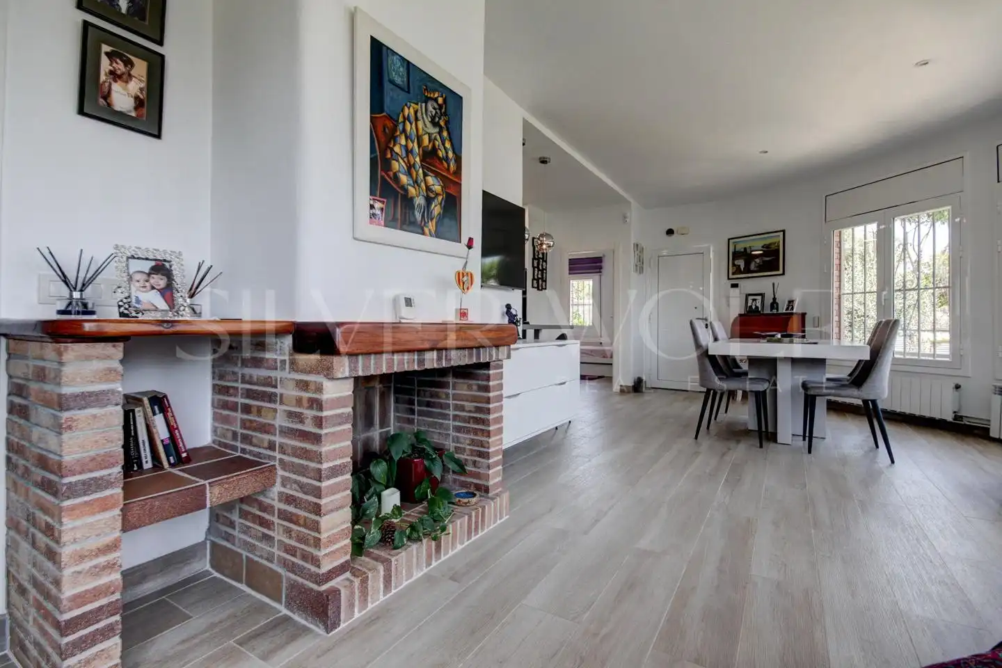Sala de estar de Casa o chalet en venta en Vilanova i la Geltrú con Aire acondicionado, Calefacción y Jardín privado