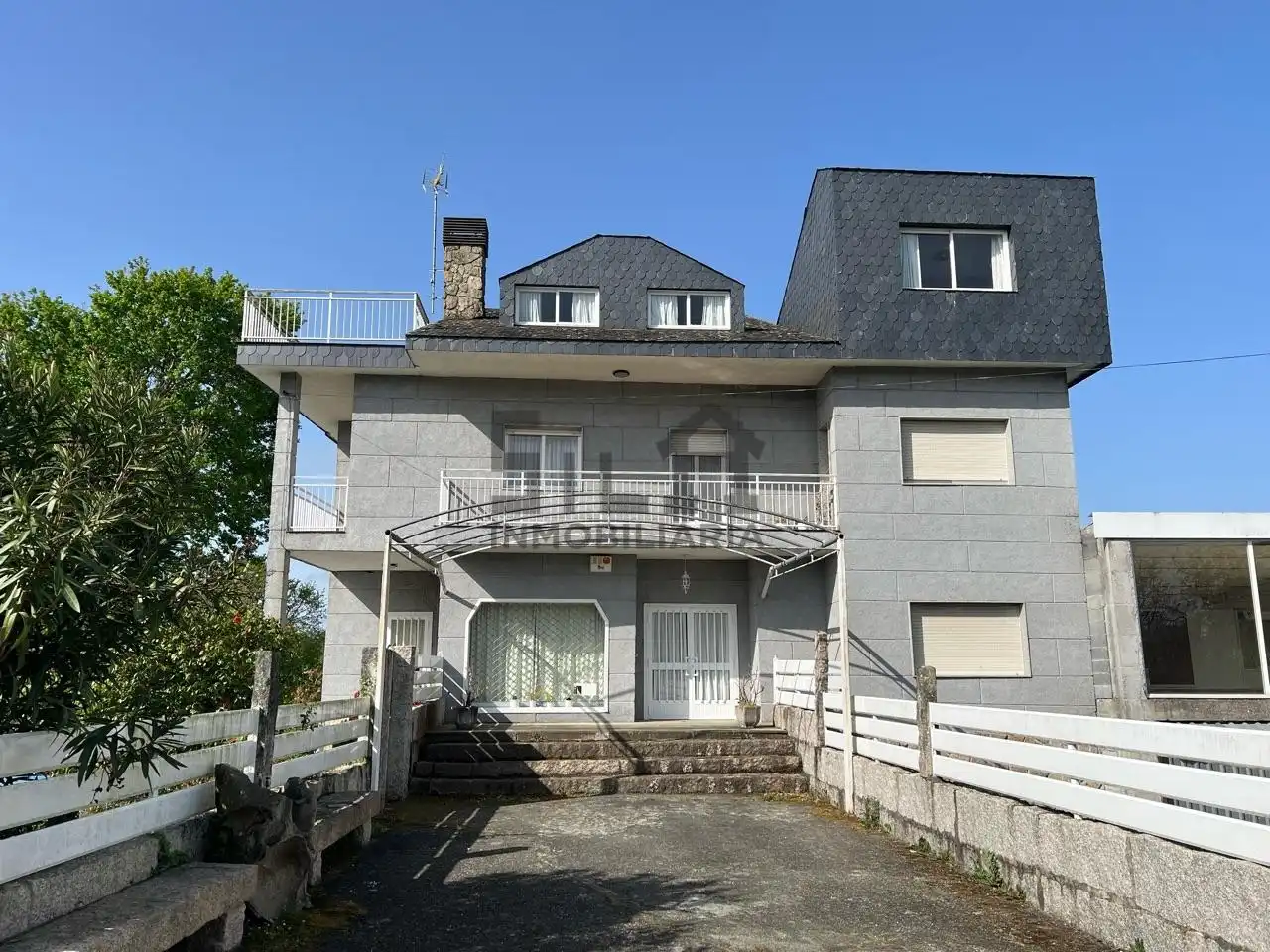 Chalet con piscina en venta en LG. BOUZAS, imagen 2