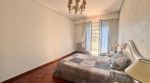 Foto 2 de Piso de alquiler en Gran Via,  Logroño