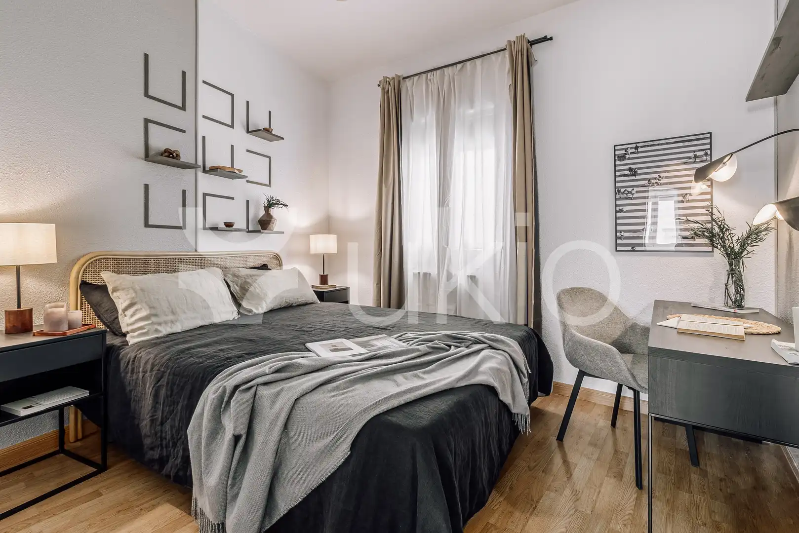 Habitación de Apartamento de alquiler en Madrid con Aire acondicionado, Calefacción y Amueblado