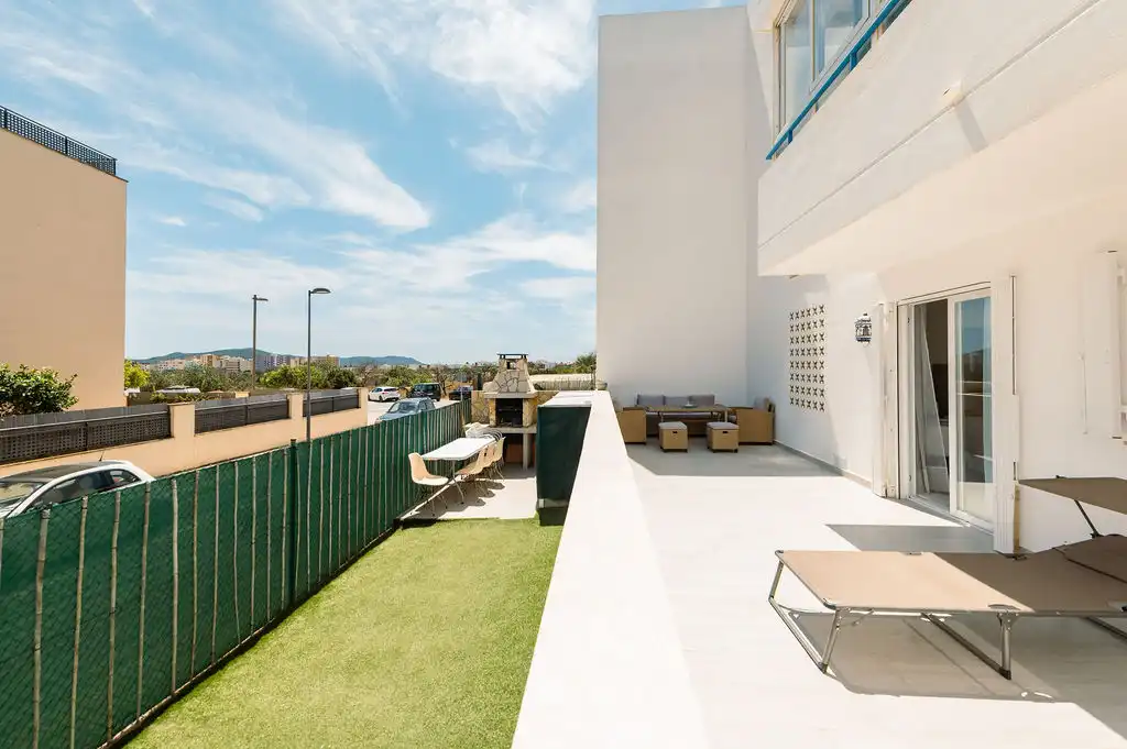 Terrace of Ground floor for sale in Eivissa  with Air Conditioner, Heating and Private garden