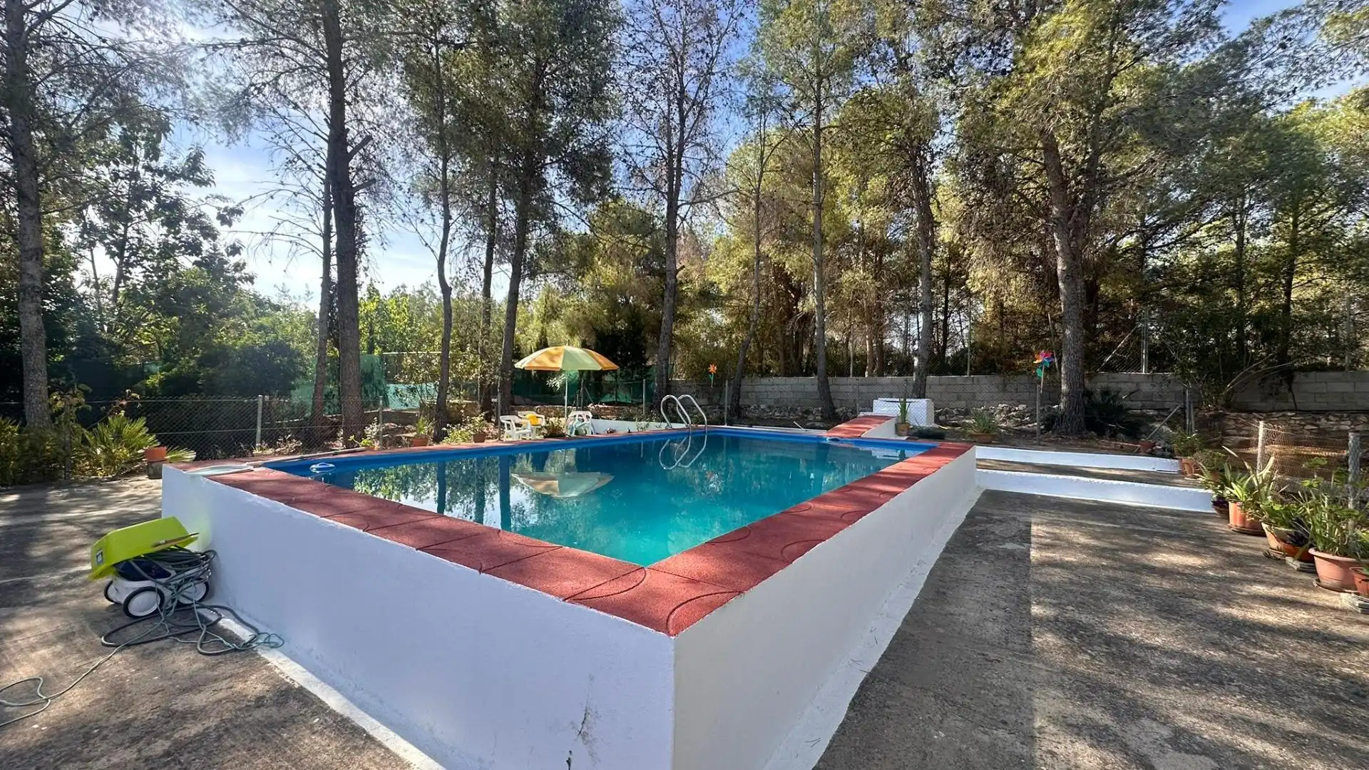 Swimming pool of Houses for sale in Carlet  with Private garden, Terrace and Storage room