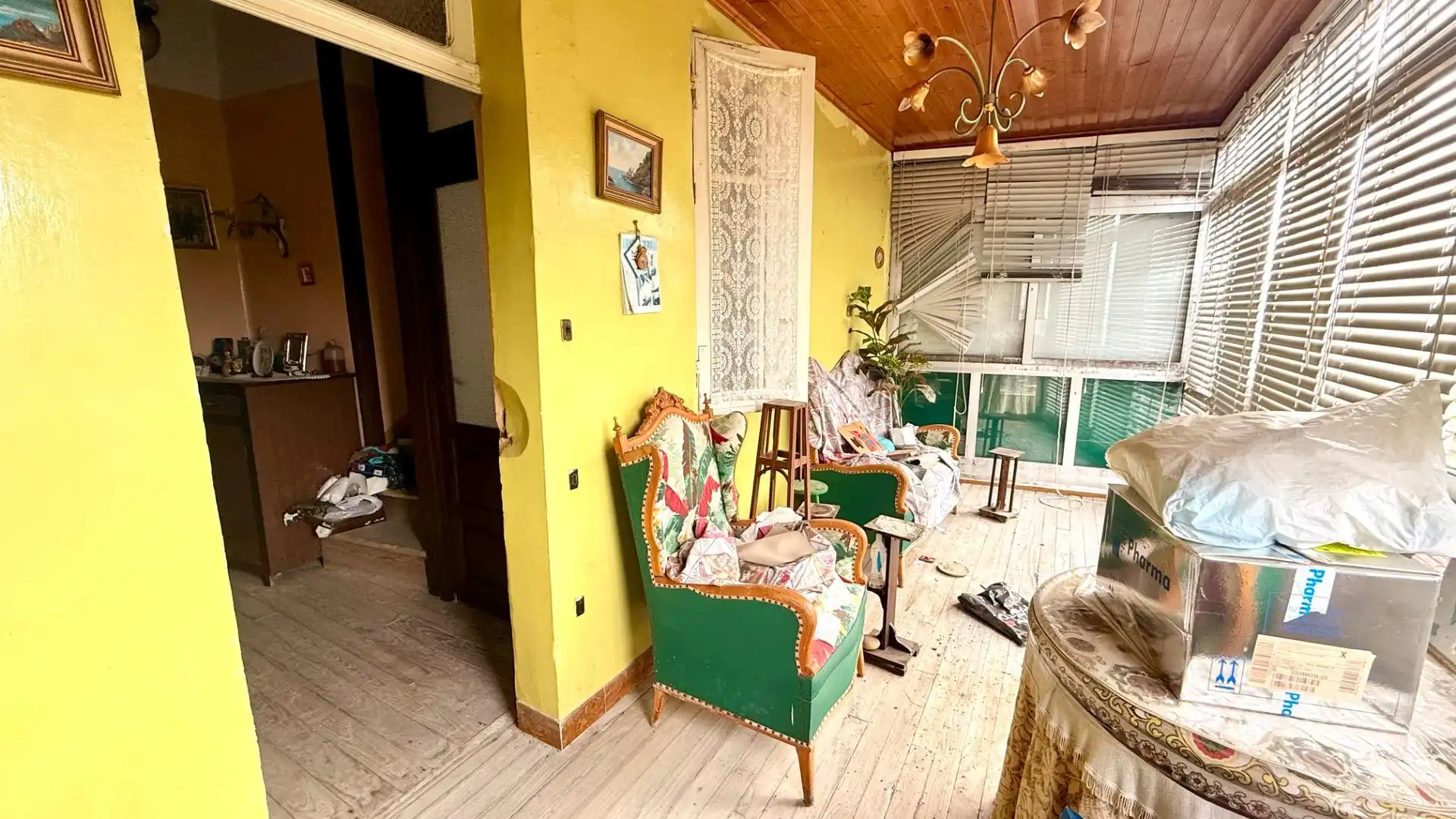Sala d'estar de Finca rústica en venda en Maceda amb Jardí privat, Terrassa i Traster