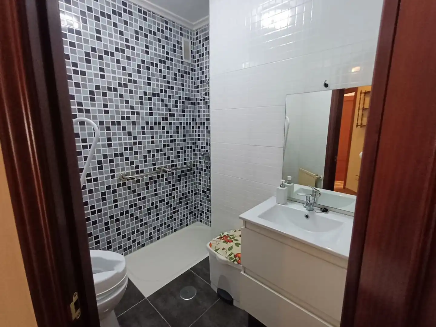 Flat for sale in N/A, Santa Marina - Polígono