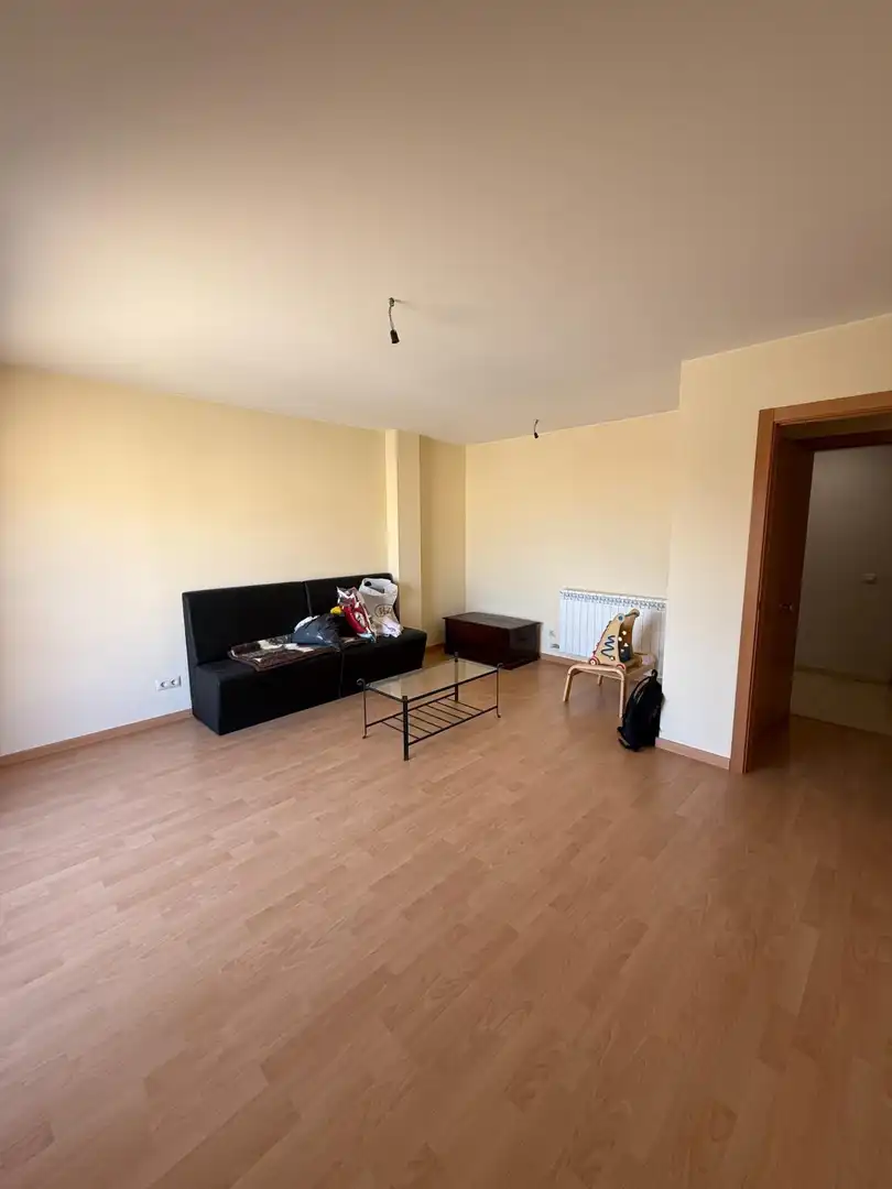 Sala de estar de Piso en venta en Pinseque con Balcón