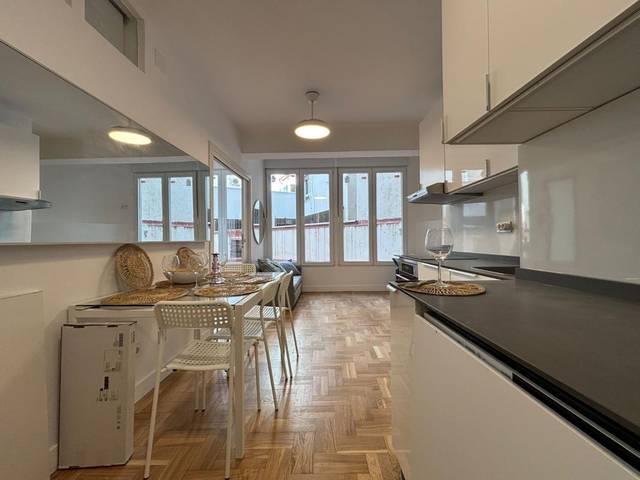 Piso en Venta en C. de Sánchez Barcáiztegui, 43 en Pacífico