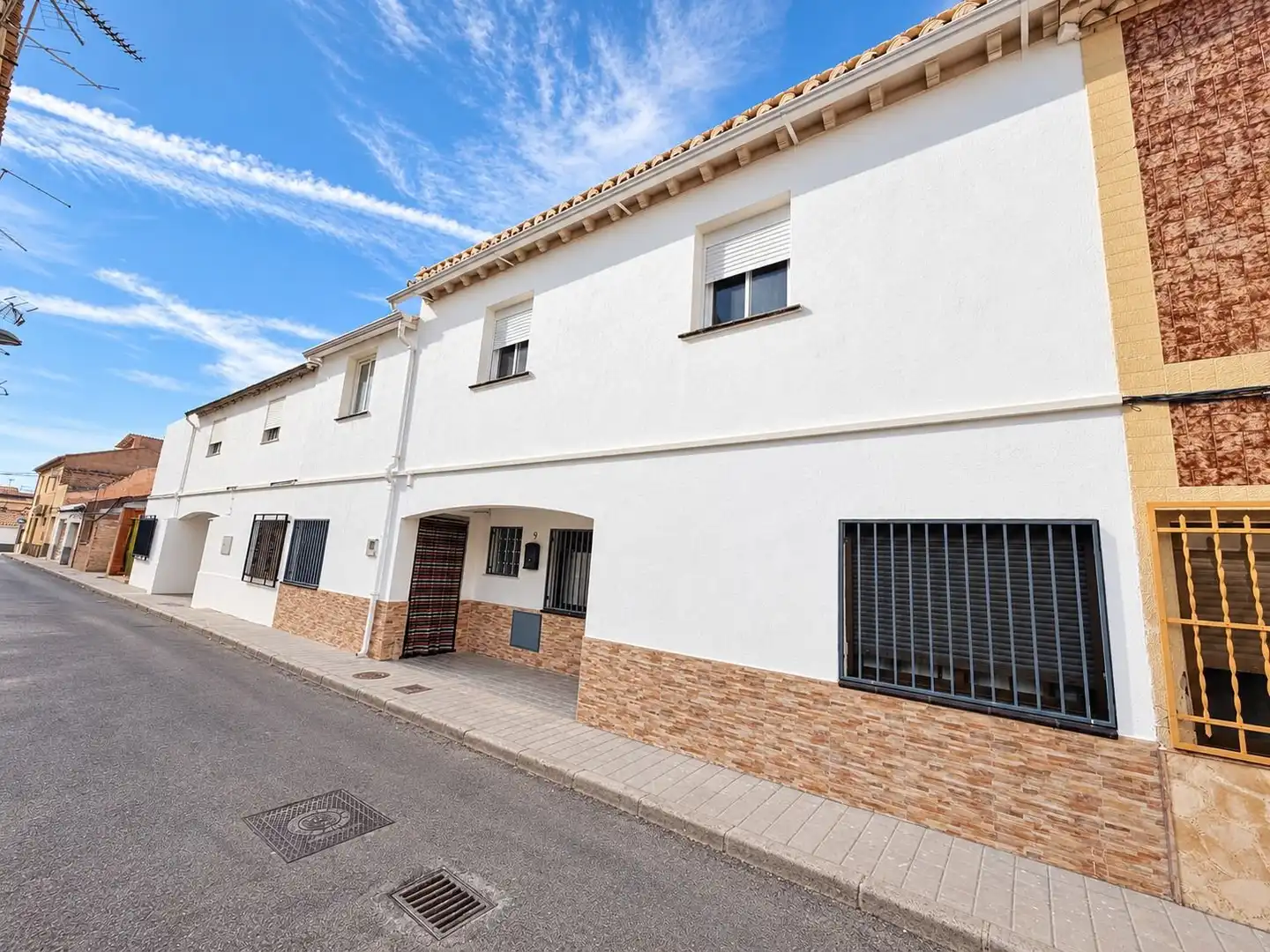 Exterior view of Houses for sale in Santa Fe, Granada