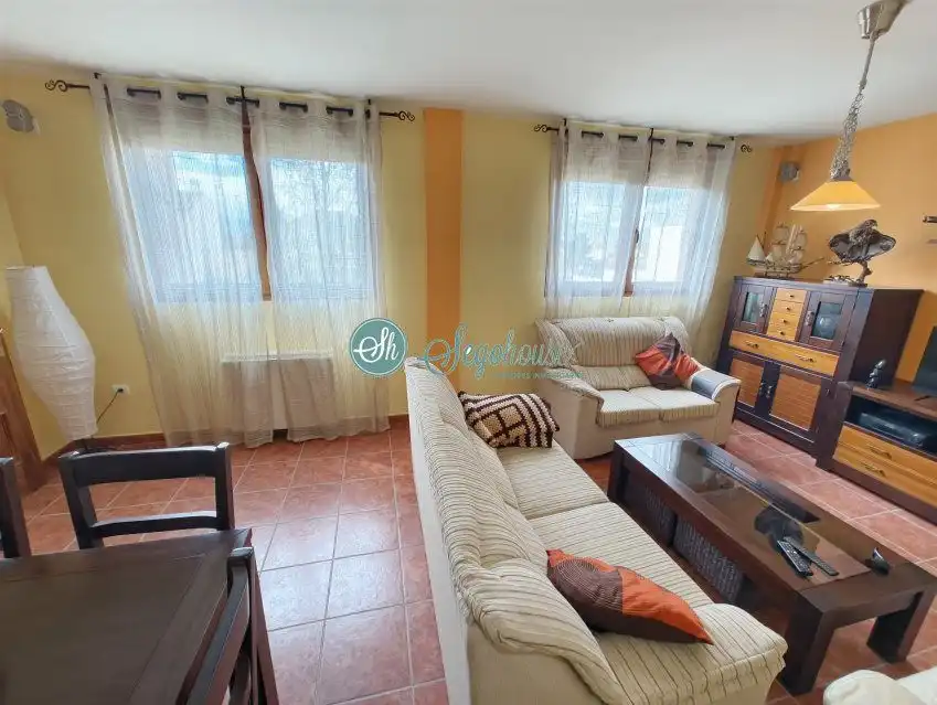 Sala de estar de Casa o chalet en venta en San Cristóbal de Segovia con Calefacción, Jardín privado y Terraza