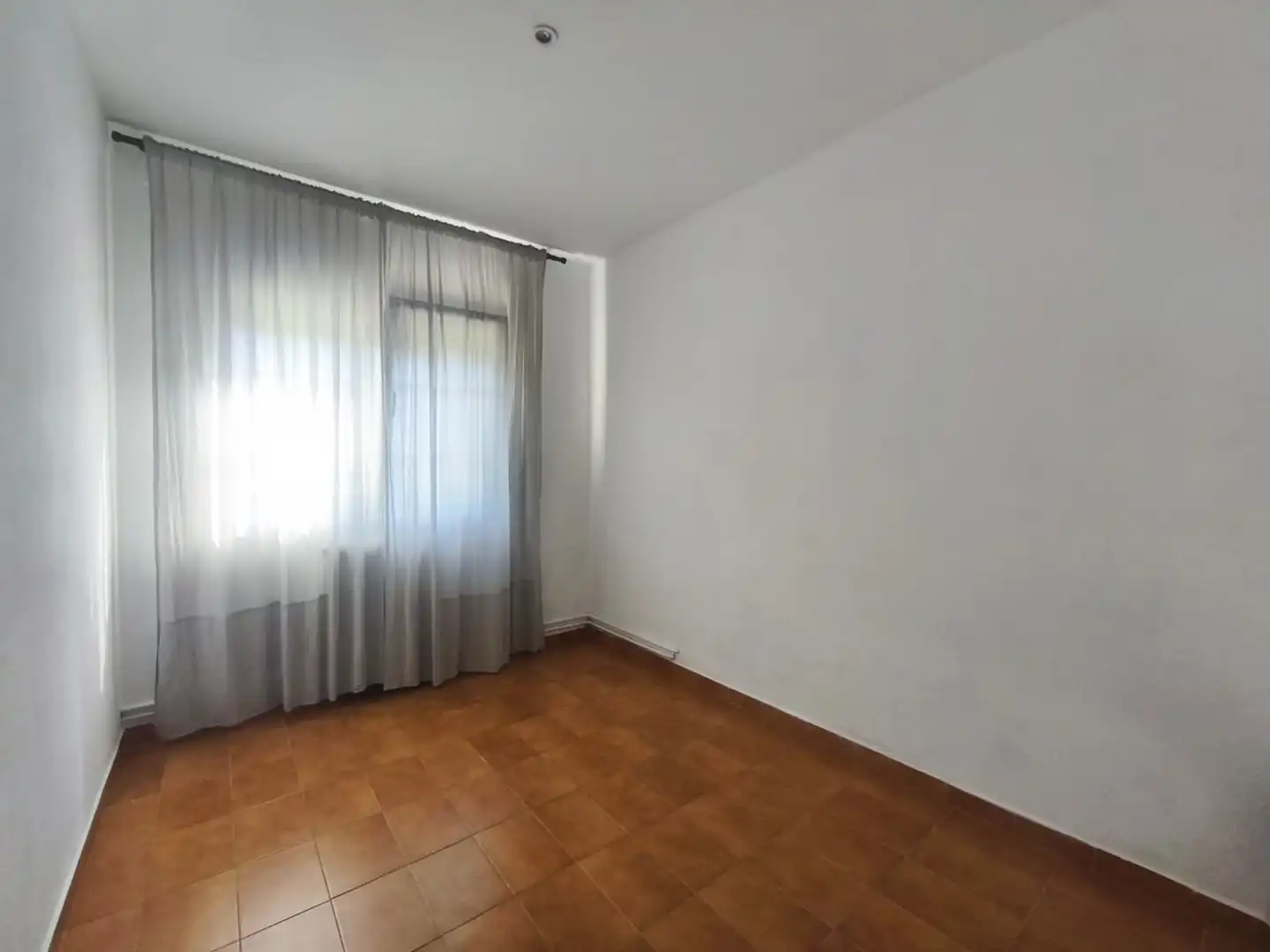 Schlafzimmer von Haus oder Chalet zum Verkauf in Blanes mit Heizung, Privatgarten und Terrasse