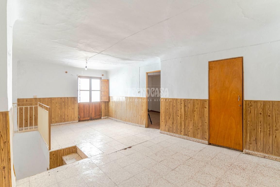 Casa adosada en venda en Lanjarón amb Terrassa