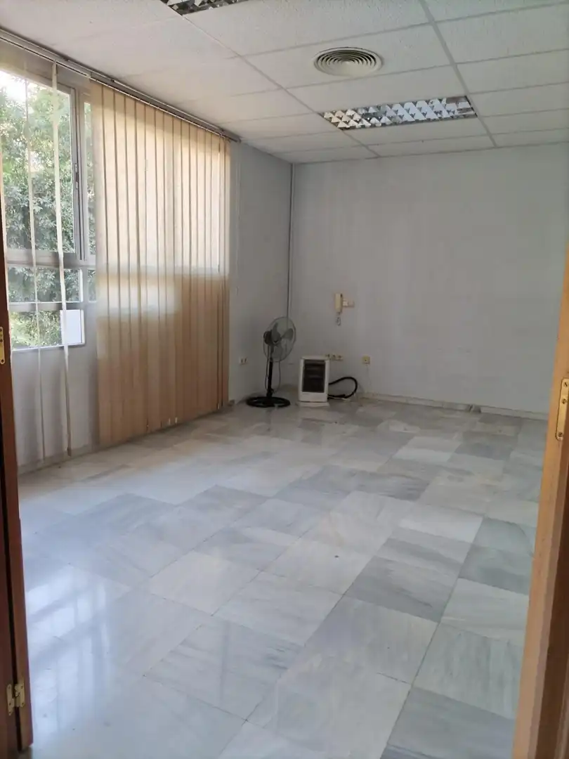 Büro zum Verkauf in Carretera de Cádiz