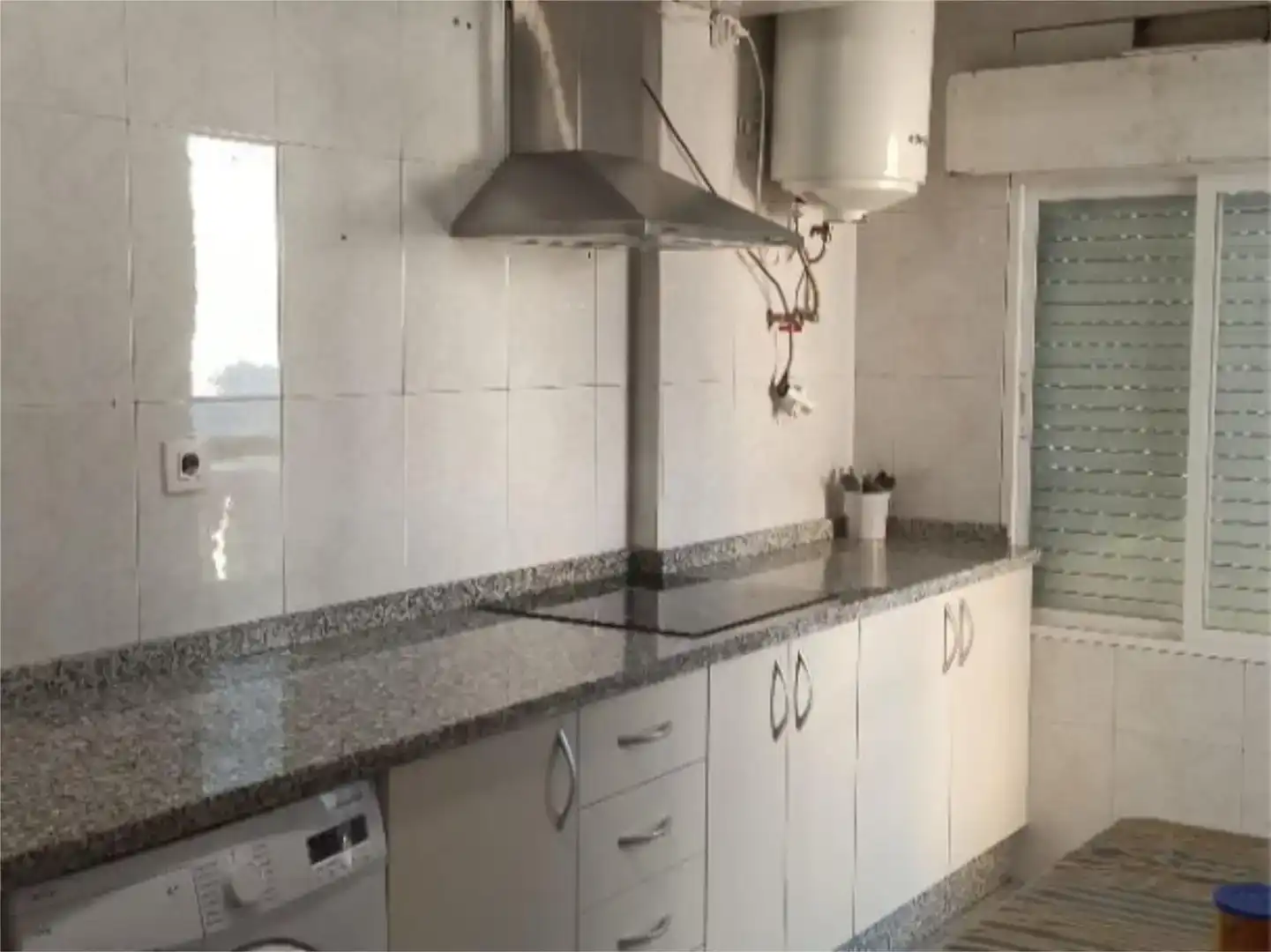 Cuina de Pis en venda en Cabezuela del Valle amb Aire condicionat, Moblat i Balcó