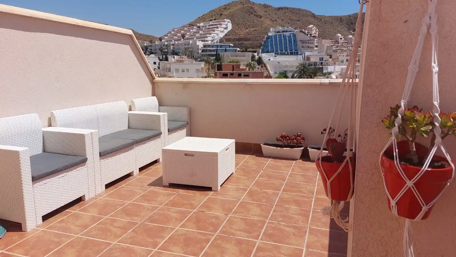 Casa amb terrassa en venda a Calle Millares, imagen 3