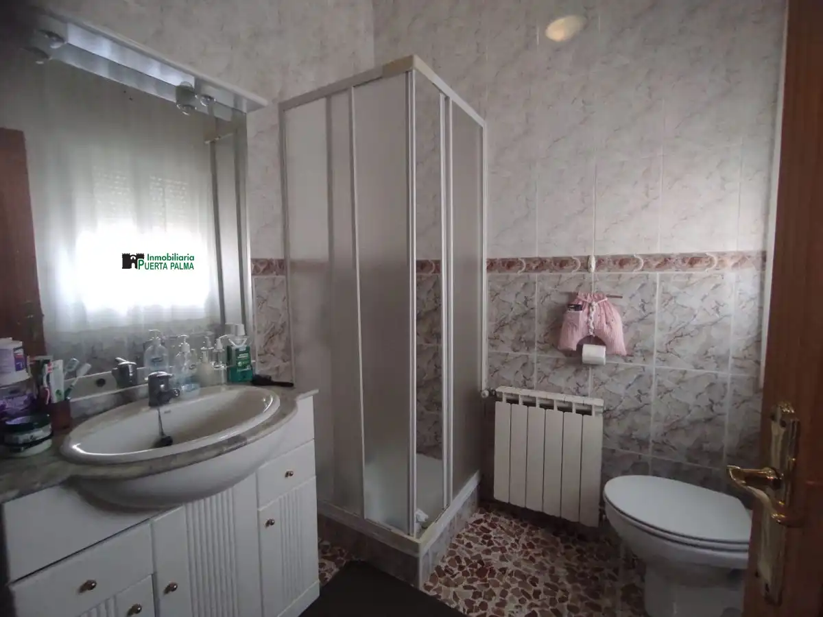 Bathroom of Houses for sale in Badajoz  with Air Conditioner, Heating and Storage room