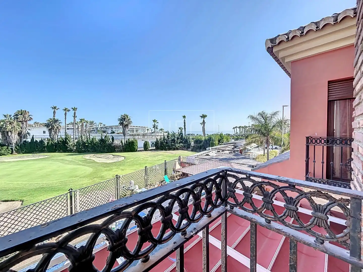 Terrassa de Casa o xalet en venda en Motril amb Aire condicionat, Jardí privat i Terrassa