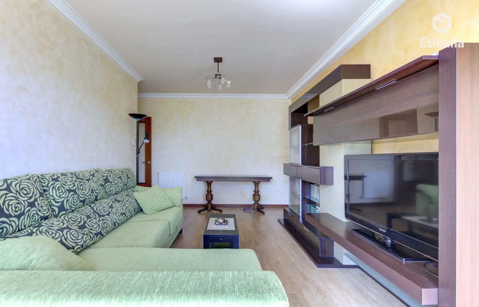 Sala de estar de Piso en venta en Vitoria - Gasteiz con Calefacción y Trastero
