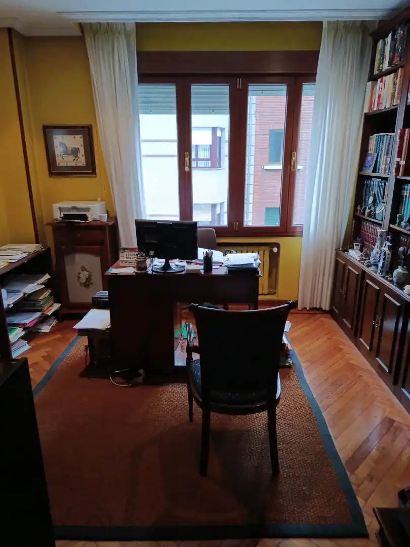 Piso con ascensor en venta en Calle Carreño Miranda, imagen 46