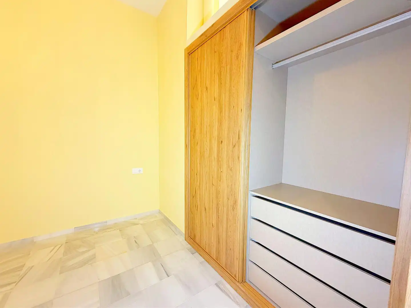 Dormitori de Apartament en venda en El Puerto de Santa María amb Aire condicionat, Calefacció i Balcó
