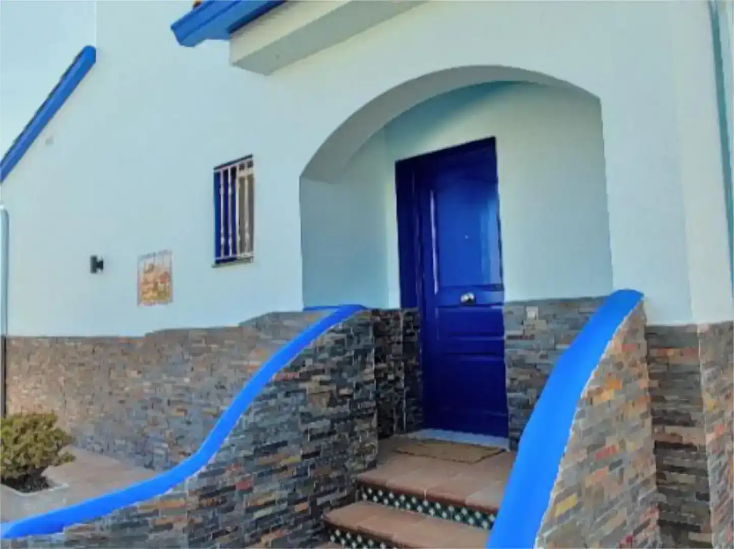 Vista exterior de Casa o xalet en venda en Sitges amb Aire condicionat, Piscina i Balcó