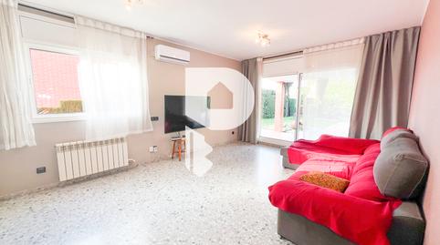 Foto 3 de Casa adosada en venda a Avinguda de Can Cases, 30, Martorell, Barcelona